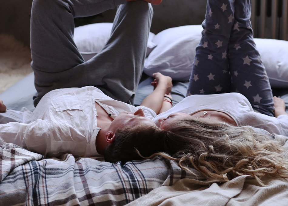 10 cosas que hacen las parejas felices antes de dormir